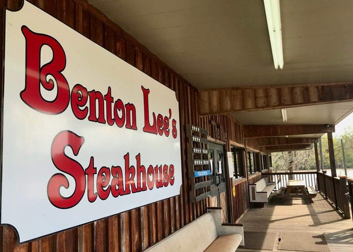 Benton Lee’s Steakhouse sits right along the river and provides a welcome respite for weary day-trippers.