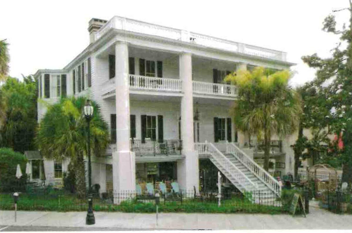 George Parsons Elliott House, ca. 1844, 1001 Bay St., Beaufort