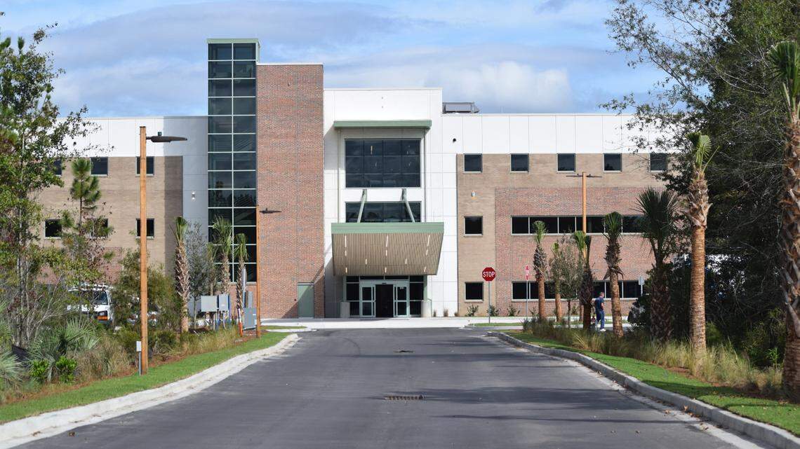 3-story medical center opening Monday near Sun City. Find out if your doctor is moving