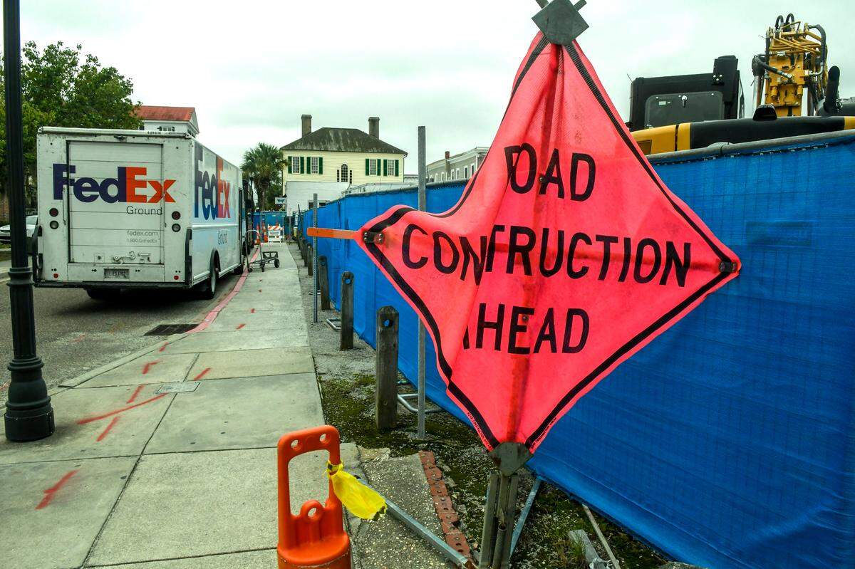 A portion of Scott Street, between Bay and Port Republic streets has temporary closures in order for water and sewer connections to be made for a current hotel project underway by 303 Associates in downtown Beaufort.