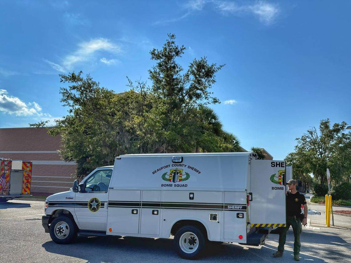 A Beaufort County Sheriff’s Office bomb squad vehicle was on scene at Bluffton’s Target location at 1050 Fording Island Road. Employees of the CVS Pharmacy inside the store reported receiving a bomb threat the afternoon of August 26, 2025.