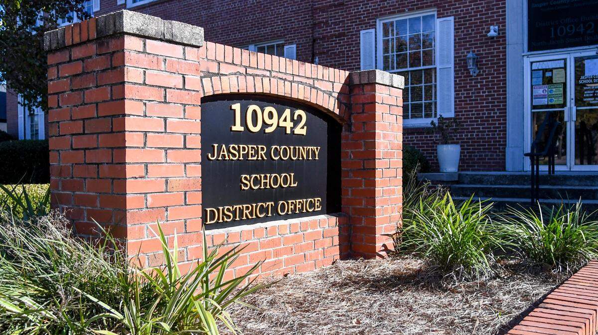 The Jasper County School District Office — which includes the superintendent’s office as well as the board of education — photographed on Dec. 6, 2024 is located on North Jacob Smart Boulevard in Ridgeland.