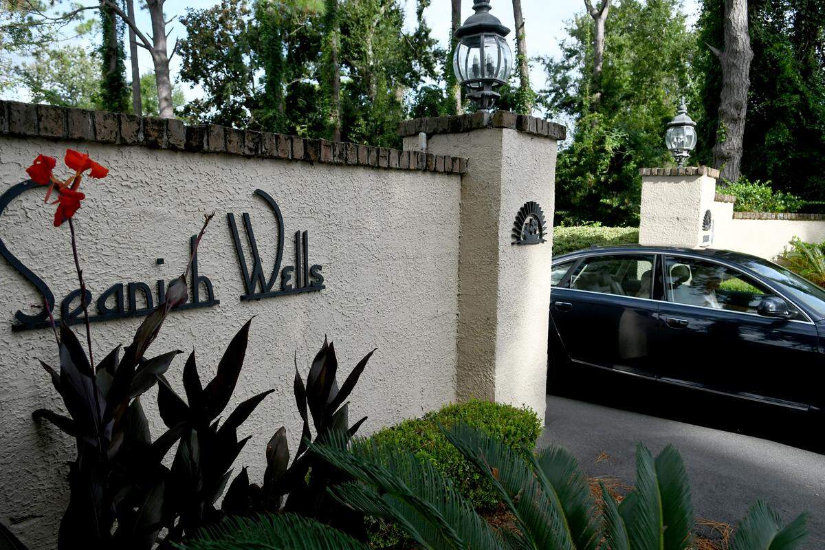 The entrance to Spanish Wells as seen on Wed., Sept. 5, 2015.