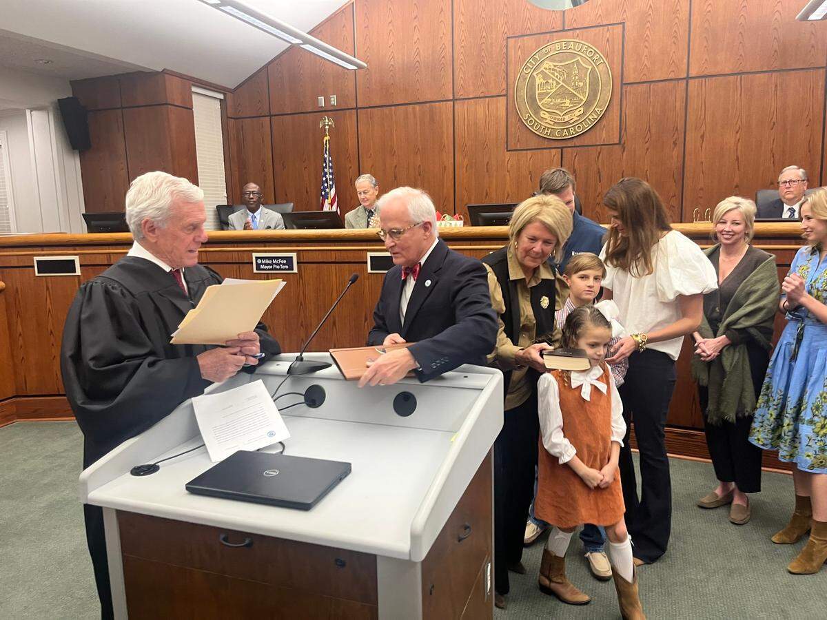Phil Cromer was joined by his family during his swearing in Tuesday to a four-year term as mayor.