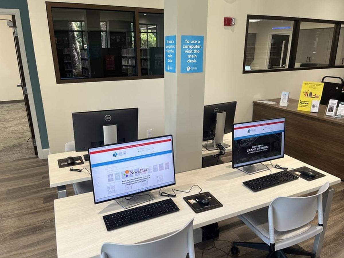 Computers are available for use at the new Port Royal library.