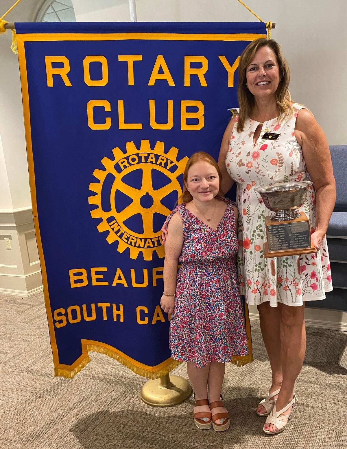 Suzi Oliver, right, was awarded the Rotary Club of Beaufort’s highest honor, the Rotary Bowl, after donating a kidney to Caroline Welsh.