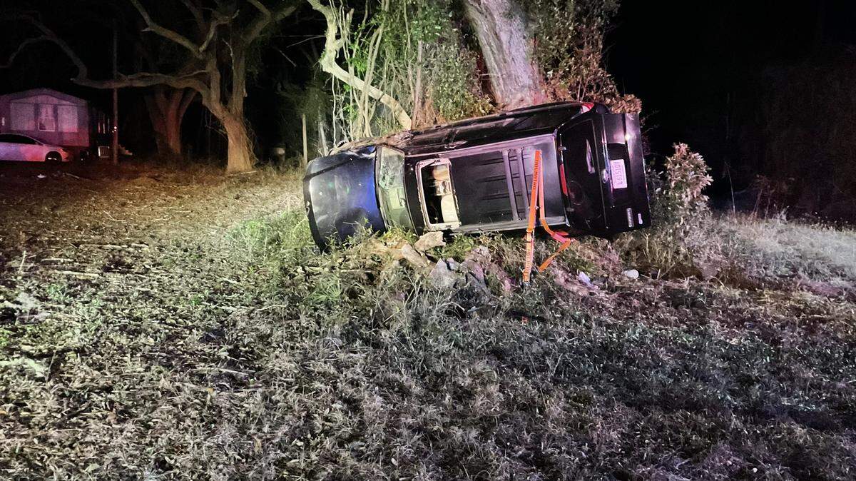 Burton Fire District responds to a crash at the Pine Grove Road and Joe Frazier Road intersection and found no drivers or passengers by the SUV Saturday night.
