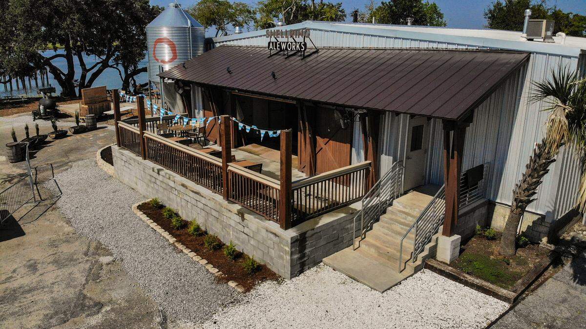 A pro wrestling event called Riverside Rumble is coming to Shellring Ale Works in Port Royal.