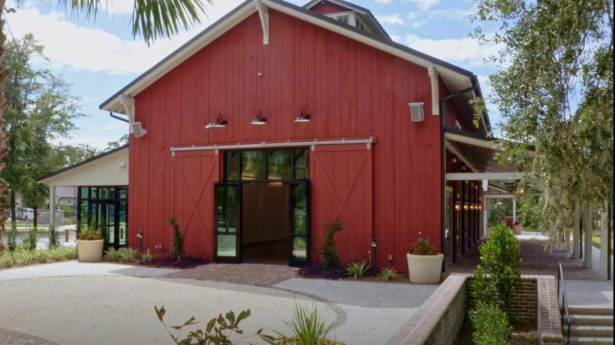 An outdoor patio at The Barn at New Riverside.
