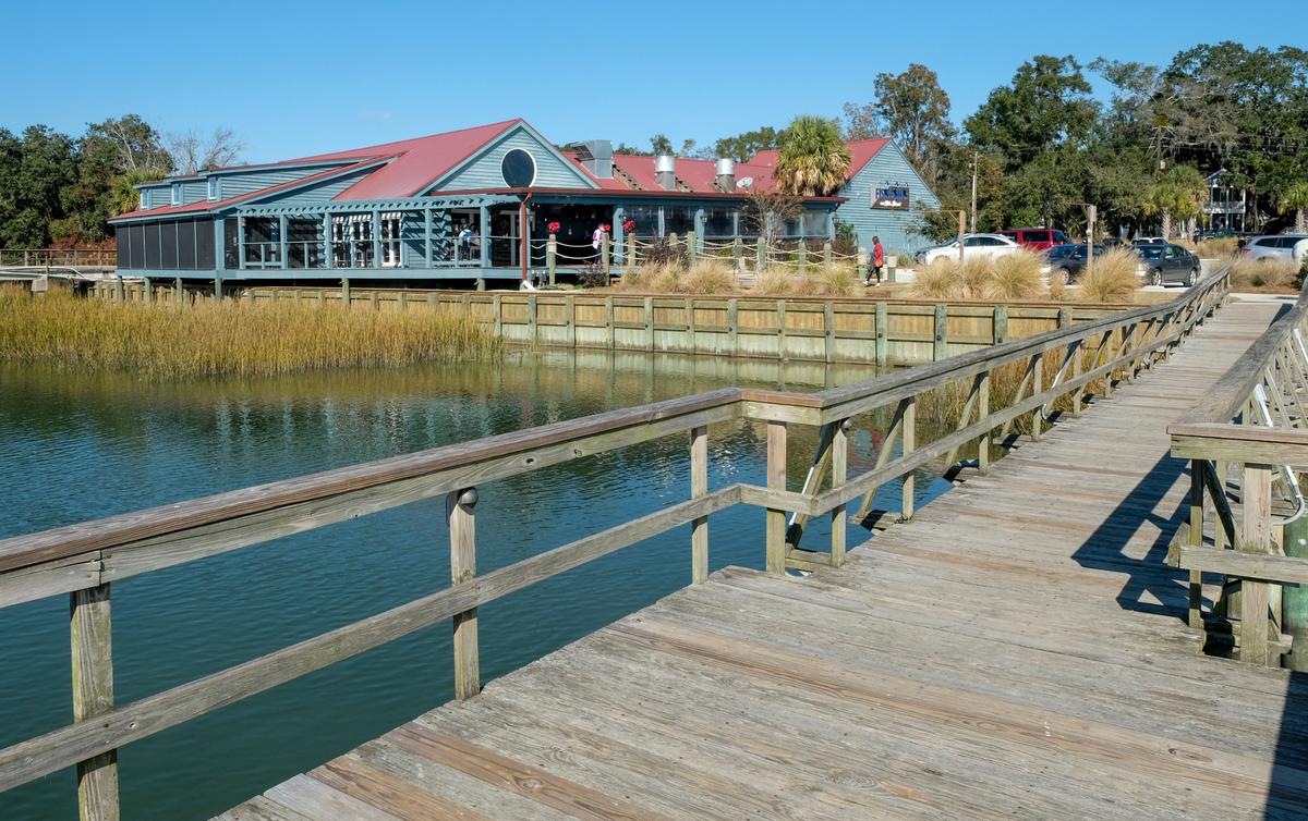 Fish Camp on 11th Street restaurant sits along Battery Creek as seen on Dec. 8, 2020, part of an area that includes shrimp boat docks and a seafood processing facility leased by the Town of Port Royal.