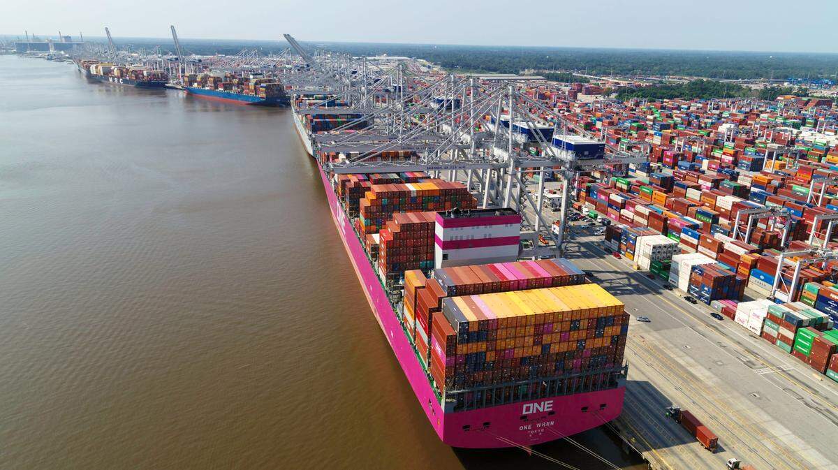 The 14,000-TEU ONE Wren and five other vessels call on the 1,345-acre Garden City Terminal at the Port of Savannah.