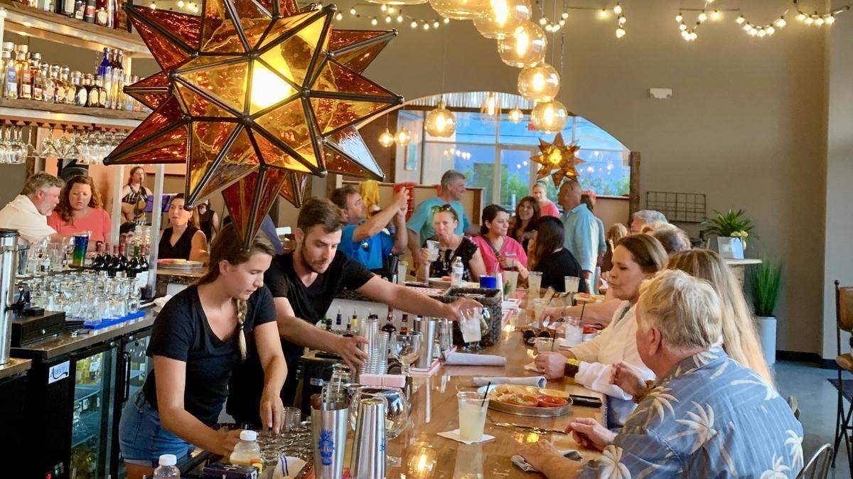 Looking for top dining spots in Hilton Head? Here are the 15 best local restaurants, spanning seafood to Mexican, ranked by Yelp reviews.