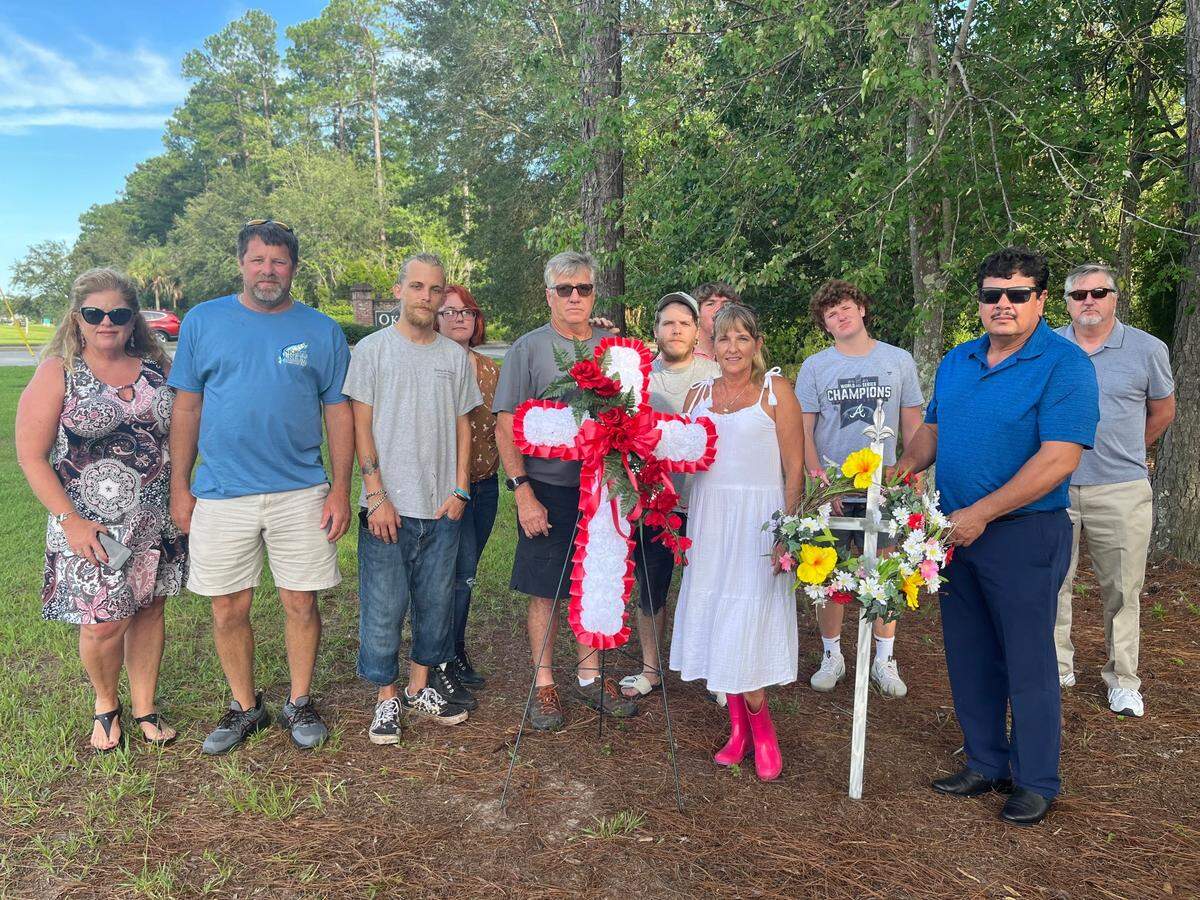 In July, on what would have been LeMaster’s 41st birthday, family and friends gathered near the spot where he was killed to put up a memorial in his honor. His family, including his aunt, Lora Knoppel, wants answers and alleges the department was negligent in his death.