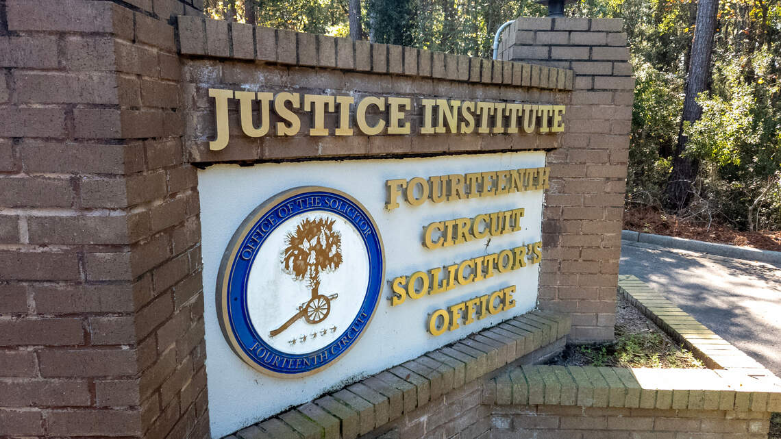 Beaufort man sentenced to 15 years for sexually assaulting a young teenager