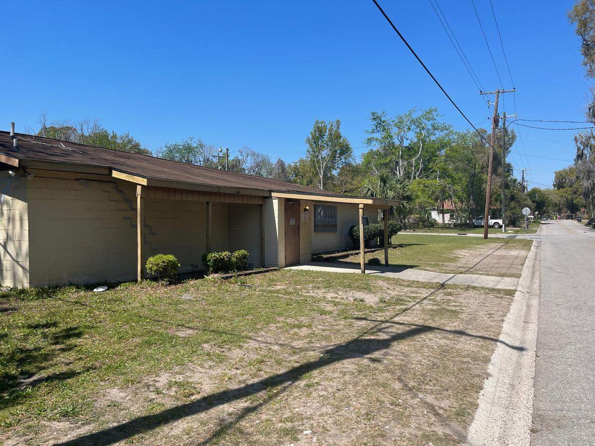 Gunfire erupted outside the Elks Club on Church Street in Beaufort last Sunday. “I lost it at 20-something,” resident Barb Nash said of the number of shots fired. “It was such rapid fire.”