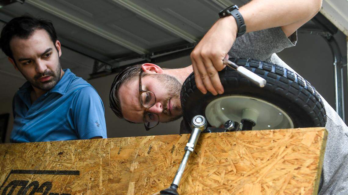 SC will be represented in Red Bull’s wild soapbox race. Meet team ‘Gator Bait’