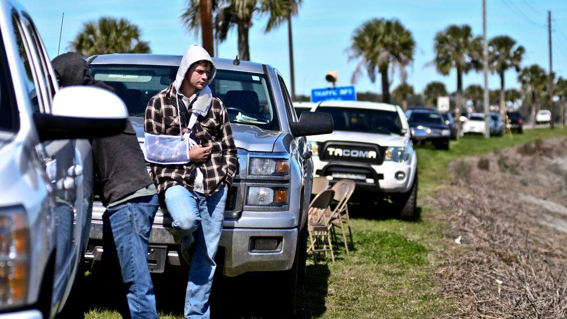 Missing teen’s boyfriend shares details of Beaufort County boat crash as search continues