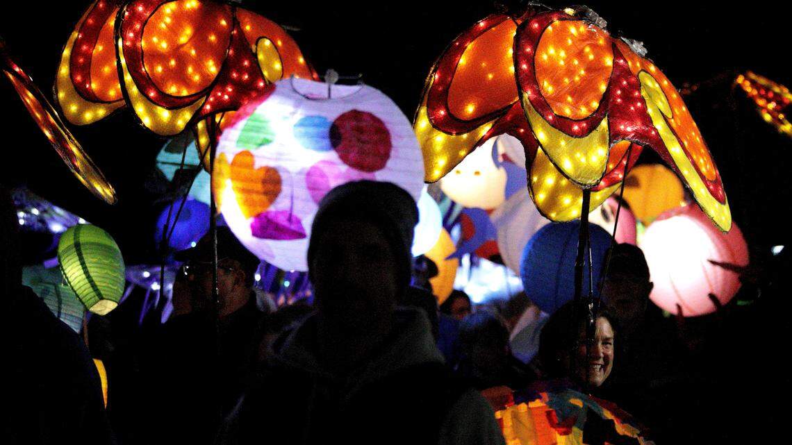 Hilton Head’s lantern parade is back in 2021! Here’s the plan this year