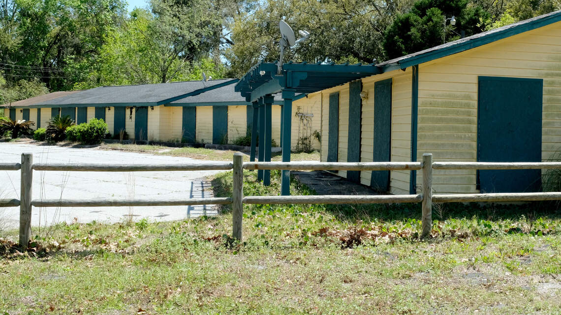 What’s next for yellow eyesore buildings near Hilton Head’s bridges? An excavator.