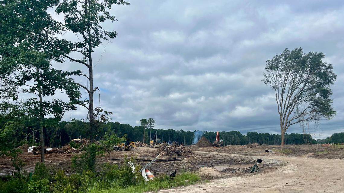 Construction site along U.S. 278, next to Hilton Head Lakes and Prime Storage. Soon to be home of a mix of townhomes and single-family units on Thursday, Aug. 7, 2025.