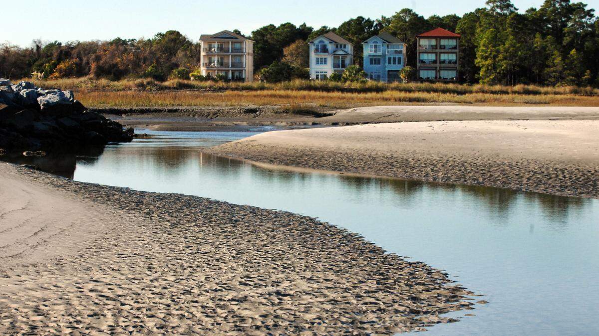 Hilton Head outranks all other beach towns in the U.S. as the best place to live year-round, according to Travel + Leisure magazine. File photo: Folly between Singleton Beach Rd and Burkes Beach Rd.