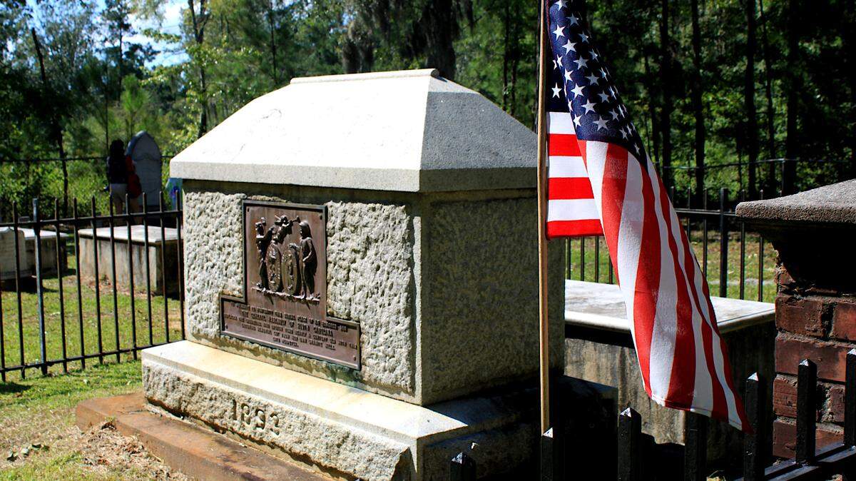 The grave of General Francis Marion, the famed “Swamp Fox” of South Carolina, is located near Pineville. After the British invaded the colony and captured Charleston, Marion and his men took to the swamps and wilds of the Lowcountry to wage a guerrilla war that helped George Washington lead the new nation to victory.