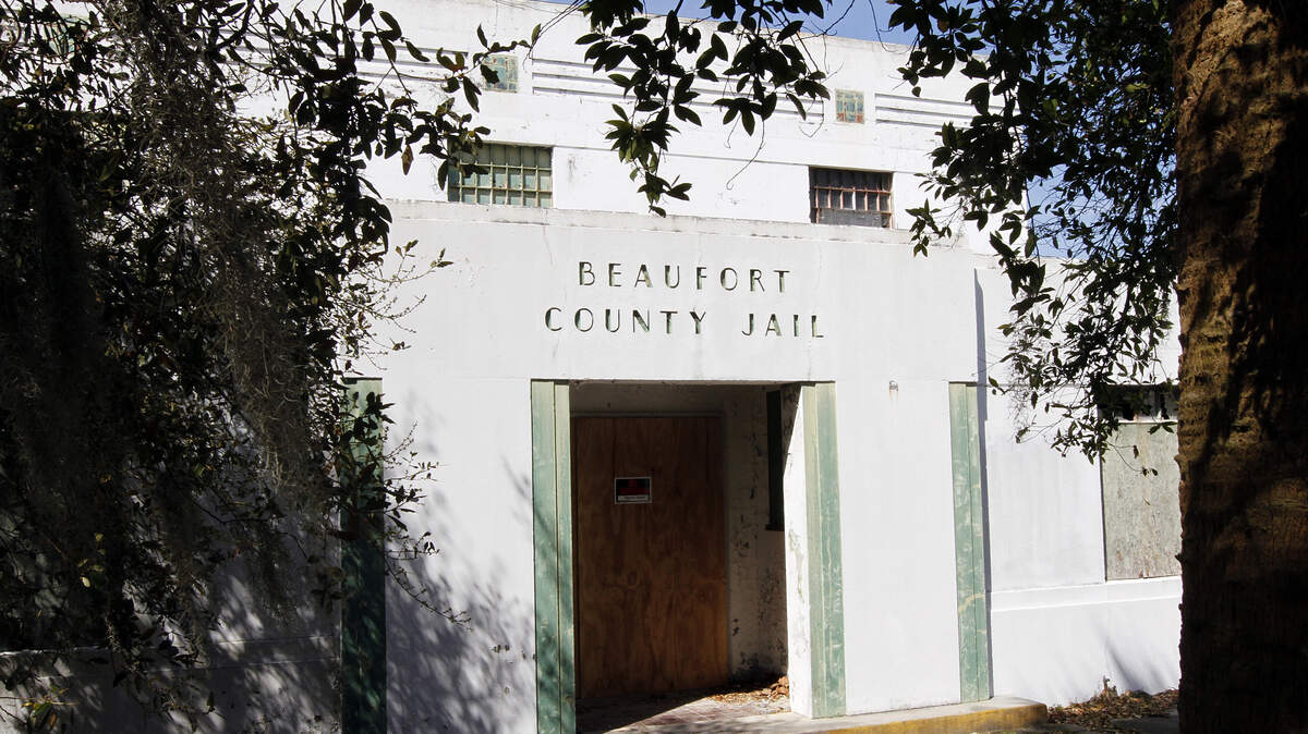 The vacant, historic Beaufort County jail on King Street in downtown Beaufort is being eyed for the next private-public partnership for the city?s Redevelopment Commission. Ideas and potential plans for the jail will be discussed during today?s commission meeting. The jail was built in 1938 and has been empty since 1992, according to Beaufort Gazette archives. It is listed on the National Register of Historic Places. A number of rehabilitation projects have been discussed over the years, but none moved forward.