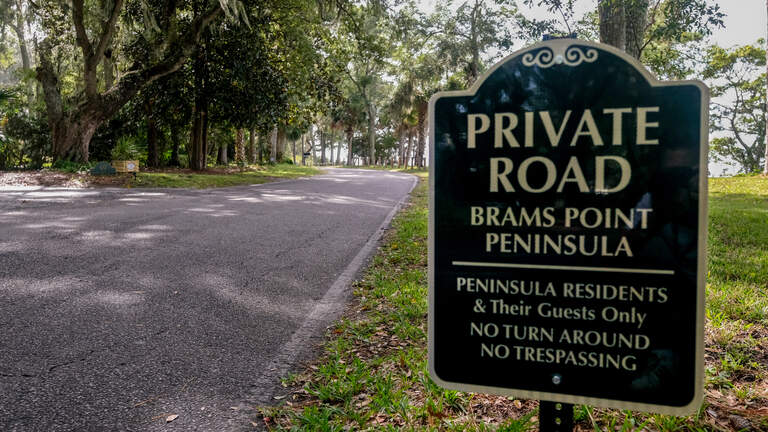 Is this Hilton Head road private or for Spanish Wells owners? Lawsuit to decide