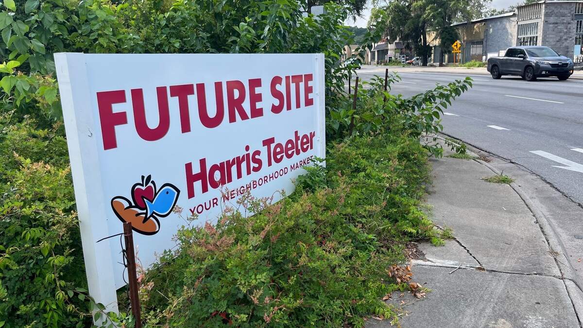 Harris Teeter is coming to the intersection of Sea Island Parkway and Sams Point Road.