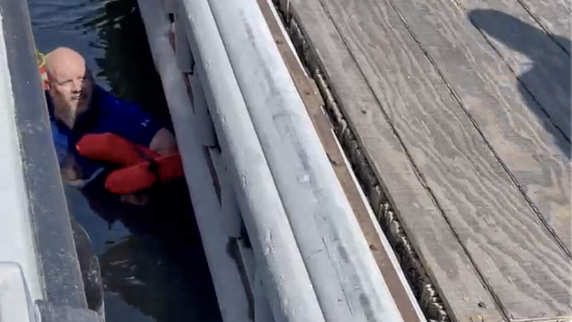 Man fell off Daufuskie ferry walkway, unable to get out of water. Video shows aftermath