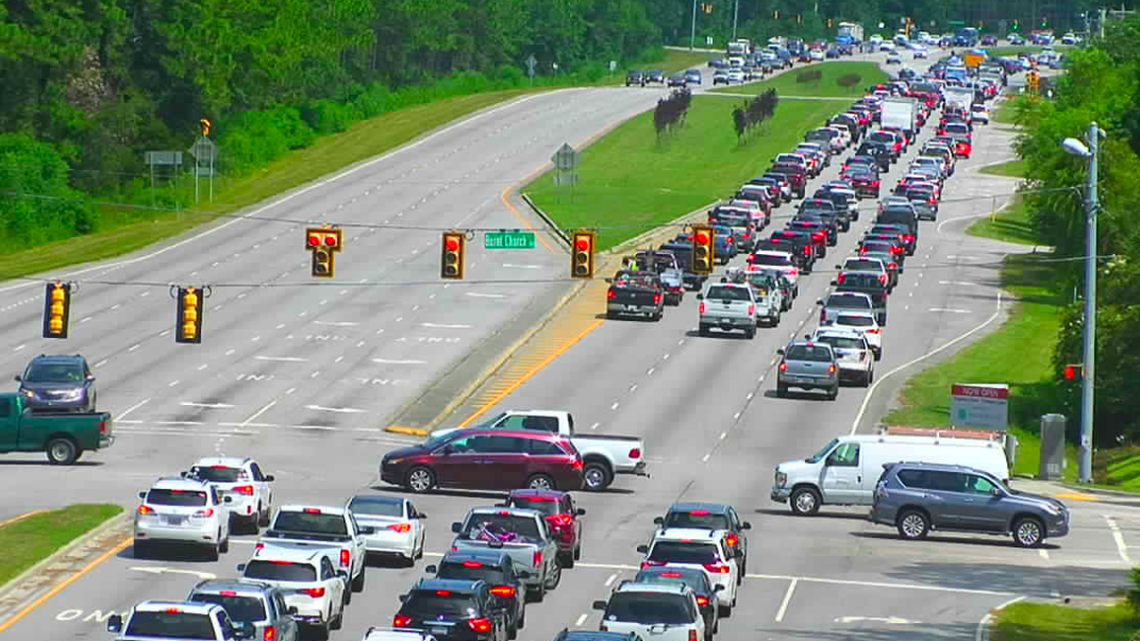 All lanes reopened on Fording Island Road after crash near Bluffton outlets injured 1
