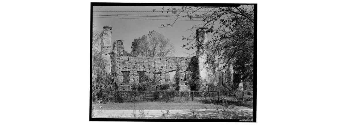 A picture of the ruins after Beaufort’s Great Fire of 1907 but before their demolition.