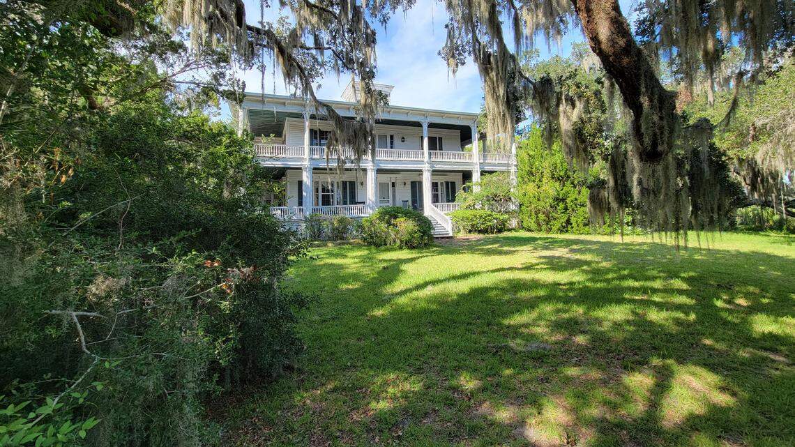 A rift over Beaufort development has prompted a federal study. It’s time to speak up