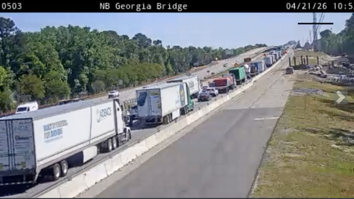 Northbound traffic on Interstate 95 moved slowly as it crossed from Georgia into South Carolina around 10:50 a.m. on April 21, 2026.
