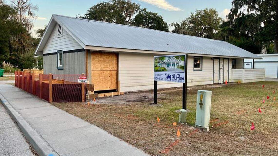 New bookstore and dessert shop opening in Old Town Bluffton. Here’s when & where