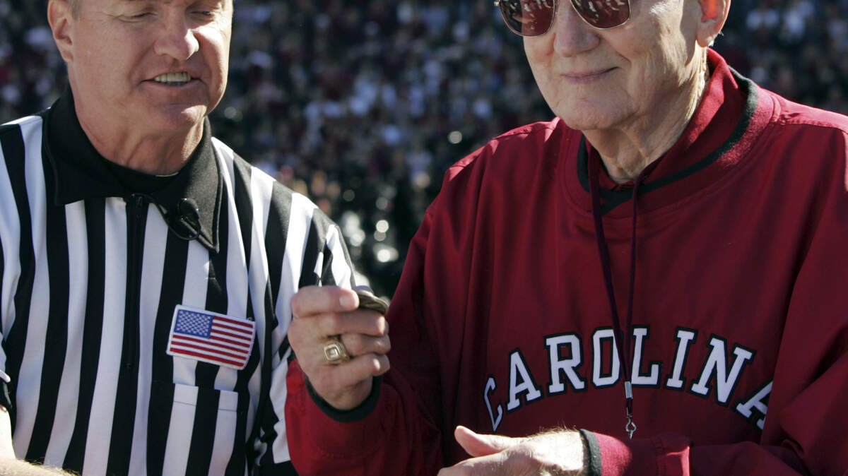 Obit Dietzel Football