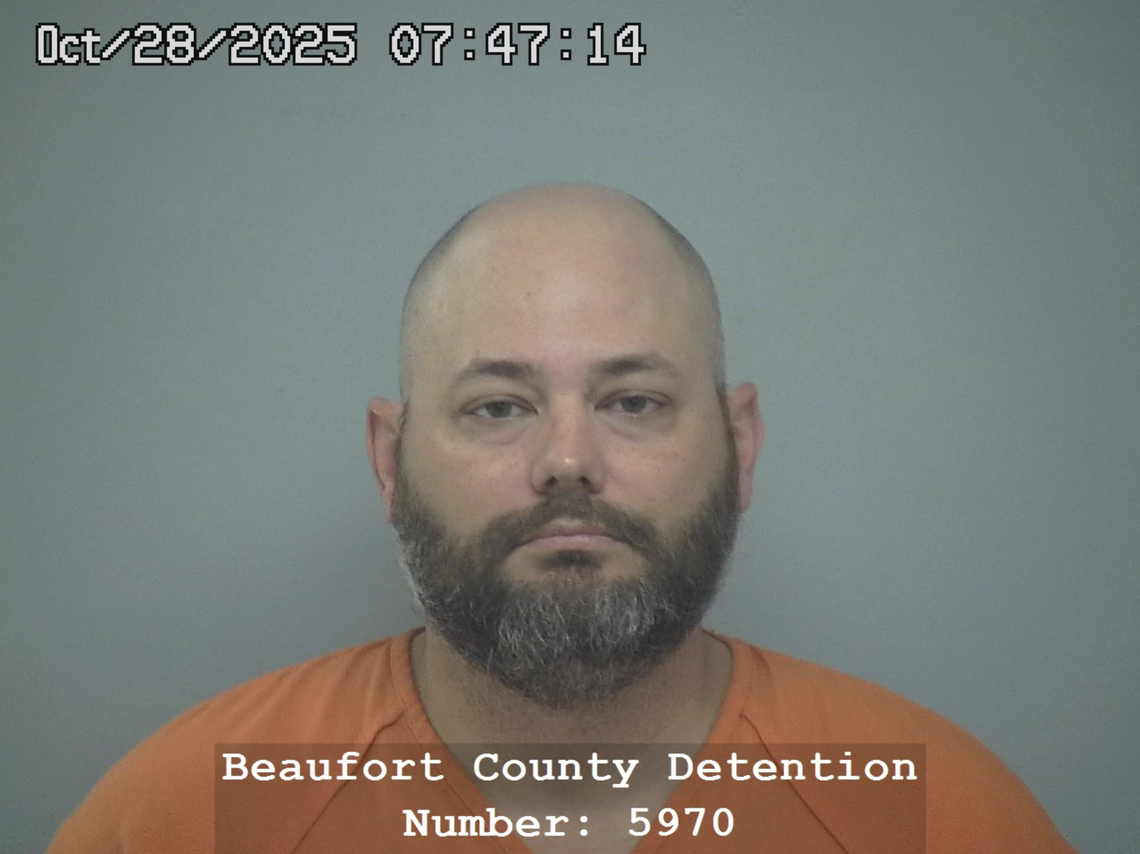 William “Billy” Squires, 41, was booked into the Beaufort County jail just before 8 a.m. Oct. 28, 2025 and bonded out about five hours later, according to inmate records. He was accused of unlawfully holding a group of teenagers at gunpoint during an encounter in his Hilton Head Island neighborhood in late September.