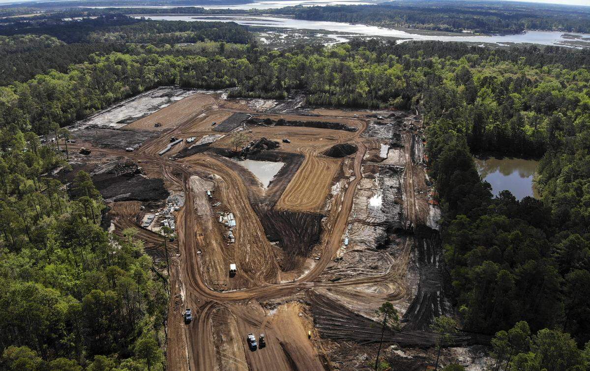 The site for Malind Bluff, cleared of trees and tucked along the marshes of the Okatie, as seen on Wednesday, April 1, 2020, will be a gated development, approved for 330 homes. Builder Pulte Homes will offer one and two-story homes starting in the mid-$200,000’s located along S.C. 170 at Pritcher Point Road in Okatie.
