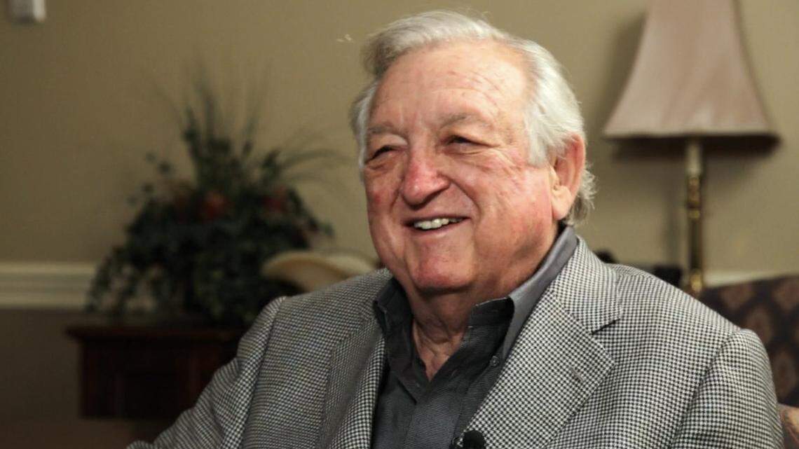 Millard Oakley, Hilton Head’s quietest business tycoon and Tennessee legend, dies