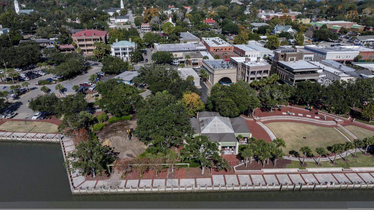 In October, the city of Beaufort dug up a portion of Henry C. Chambers Waterfront Park, bottom left, to inspect the outfall to the Beaufort River as part of its drainage project. Starting Nov. 17, 2025, Bay and Charles streets will be closed to traffic for five to six weeks after engineers found issues with the old drainage system which could impact local Bay Street businesses during the holiday season.