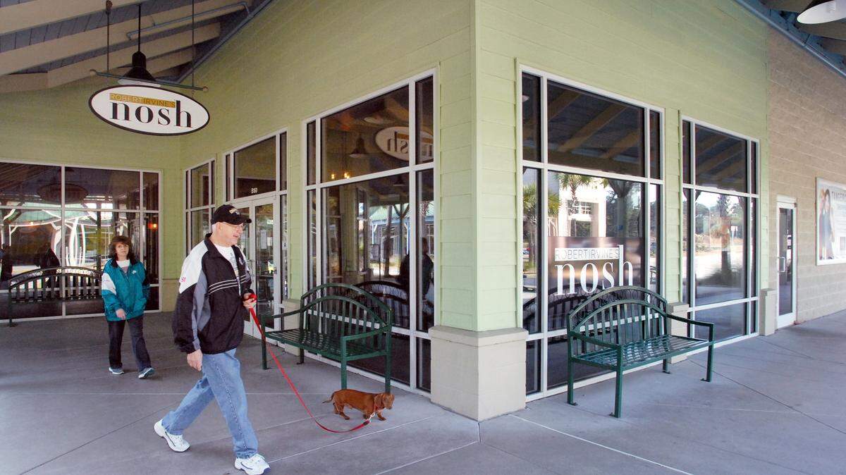 Celebrity chef Robert Irvine's Nosh restaurant at Tanger Outlet Center 2 on Jan. 22, 2015. The eatery is scheduled to close Jan. 25. Irvine's other area restaurant, eat!, on Hilton Head closed in January 2014.