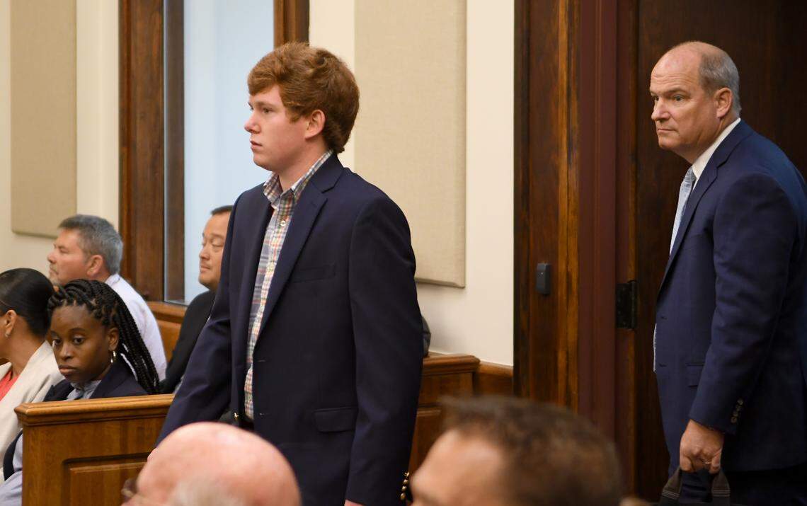 Paul Terry Murdaugh enters the courtroom in 2019 at the Beaufort County Courthouse, followed by defense attorney Jim Griffin.