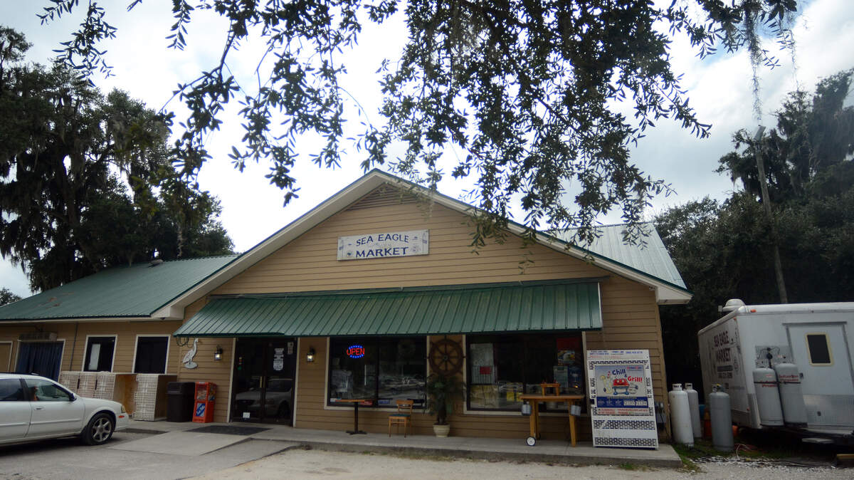 Sea Eagle Market, owned and run by the Reaves family, as seen at its former Boundary Street locaiton on Sept. 22, 2015 in Beaufort.