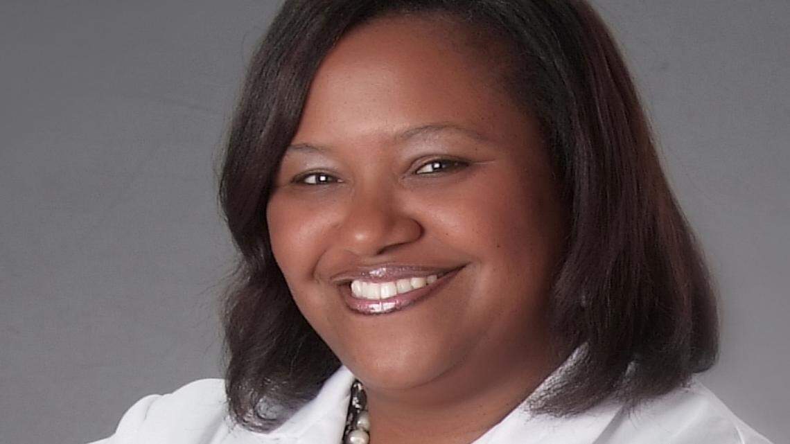 Professional Opinion: What are the signs of menopause and when does it start?