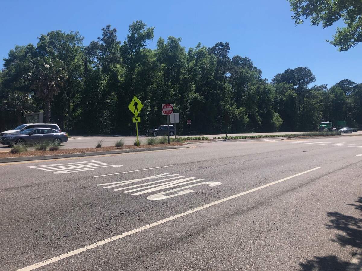 The U.S. 278 crossing at Central Avenue on Hilton Head Island, has pavement markings that read “PED XING” for both eastbound and westbound drivers. The yellow crossing signs and markings have been added to 11 crosswalks on U.S. 278 that do not have traffic signals.