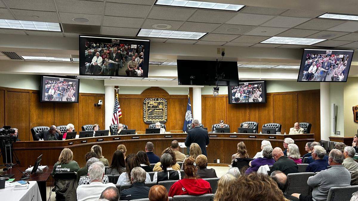 Interim Administrator John Robinson gives his report to council on March 25, 2024.