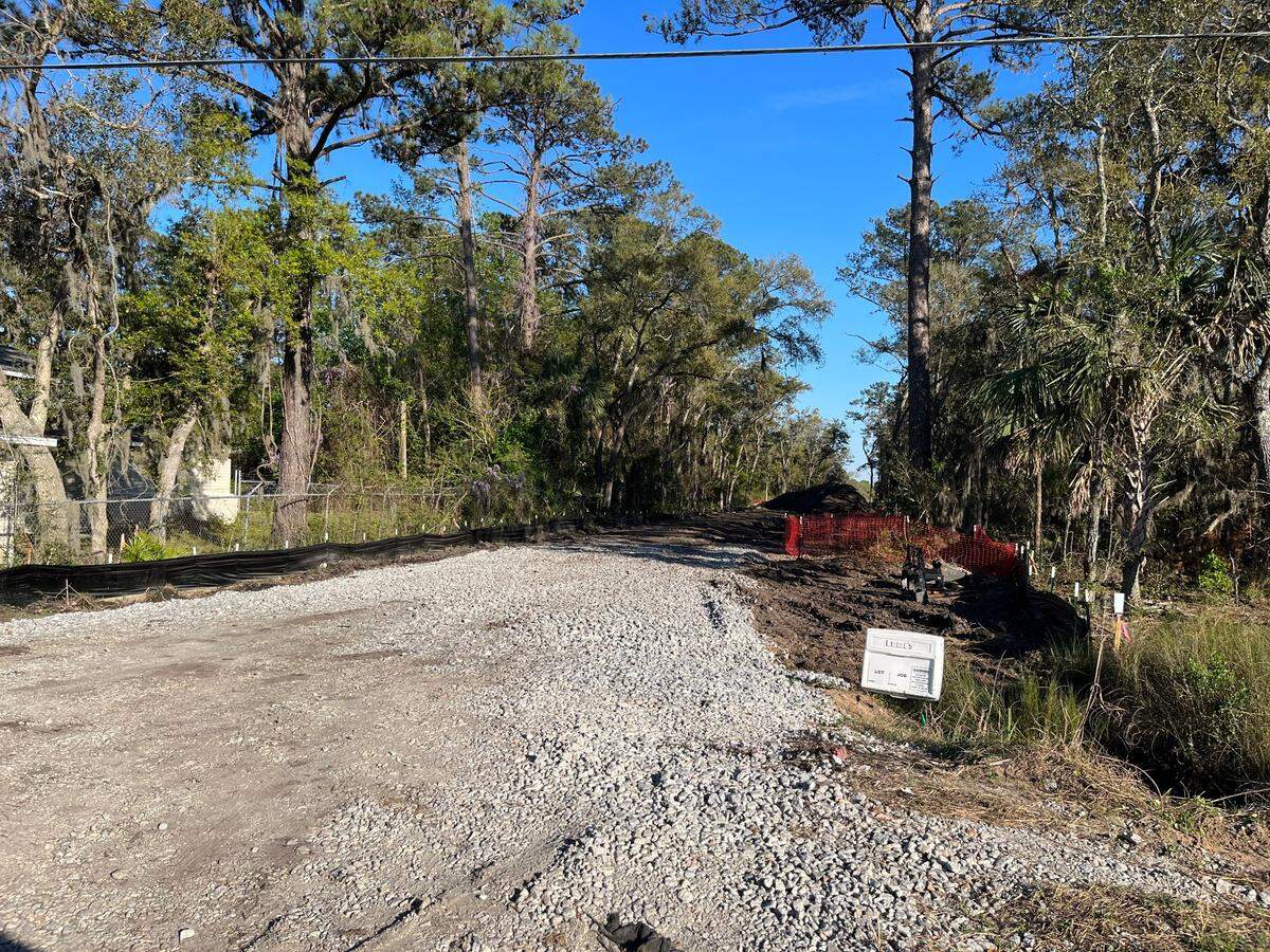 A new road is being built off of Lost Island Road on Lady’s Island that will connect with the signaled intersection of Airport Circle and Sea Island Parkway. It is being funded by sales tax dollars voters approved in the 2018 penny tax referendum.