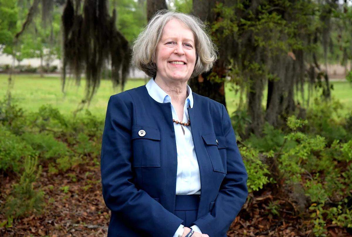 Gwyneth Saunders