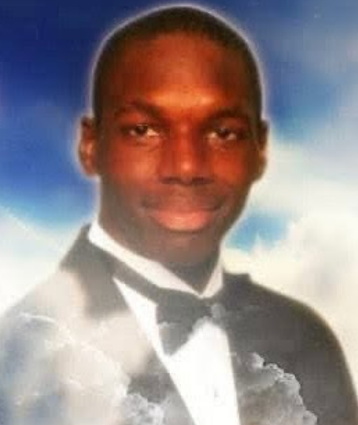 Hakeem Pinckney, a deaf man who became quadriplegic after a 2009 crash, was represented by Alex Murdaugh. The Hampton lawyer helped him and his family get a settlement, but hundreds of thousands of dollars went missing, according to attorney Justin Bamberg. Checks were written from money for Pinckney’s estate, represented by then-CEO of Palmetto State Bank Russell Laffitte, months after Pinckney died, Bamberg said.