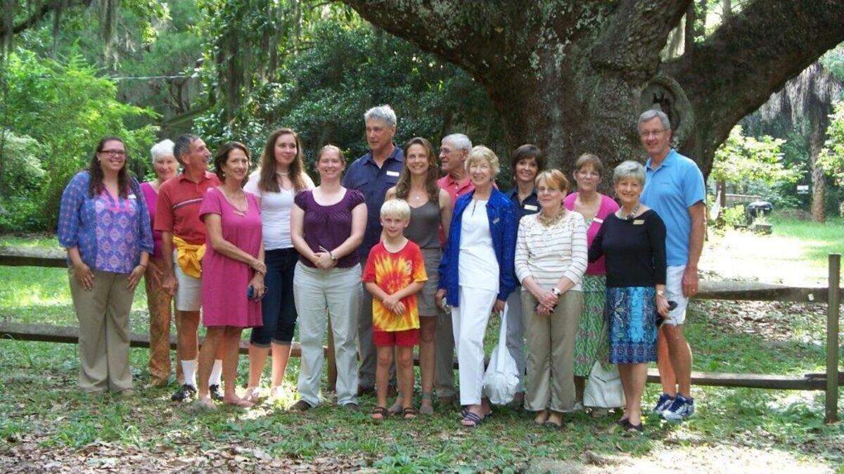 Bluffton Historical Preservation Society volunteers, staff and members in front of Bluffton's Secession Oak Tree.